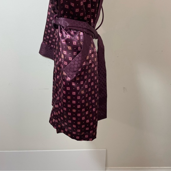 Vintage Victorias Secret Robe Womens One Size O/S Sleepwear Belt Burgundy new. - Picture 6 of 8